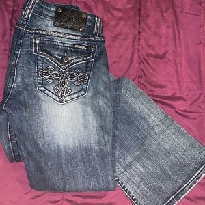 Bootcut Miss Me Jeans 🖤